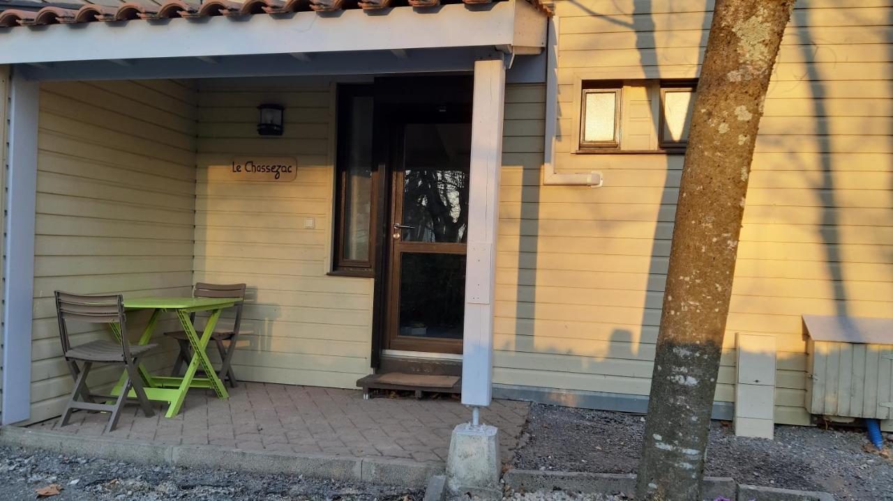Villa Les Petits Chassezac Grospierres Exterior foto