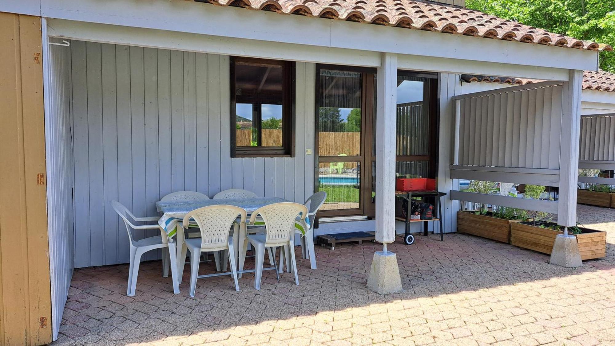 Villa Les Petits Chassezac Grospierres Exterior foto